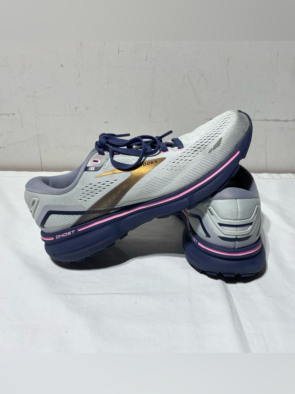 Brooks Ghost 15 Running Shoes Womens 8.5 Gray Navy Pink 1203801B492